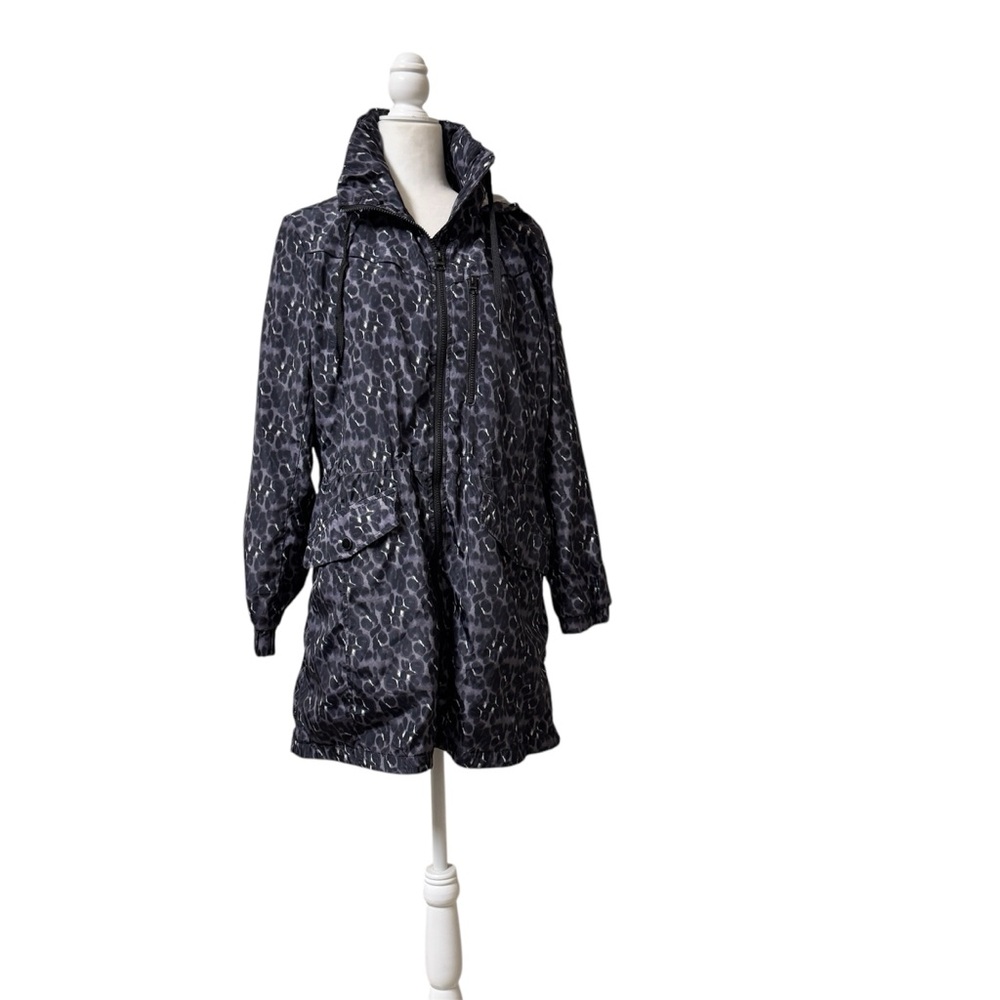 Lucky Brand mid thigh length cheetah print gray rain jacket with hood sz Large
